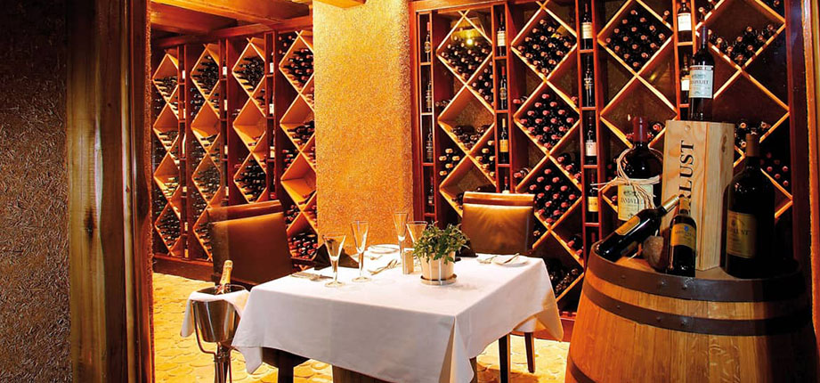 KAPAMA RIVER LODGE _0006_Kapama-River-Lodge-Wine-Cellar (1)