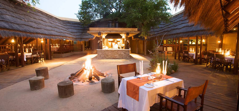 KAPAMA RIVER LODGE _0015_Kapama-River-Lodge-Dining-Area-Boma